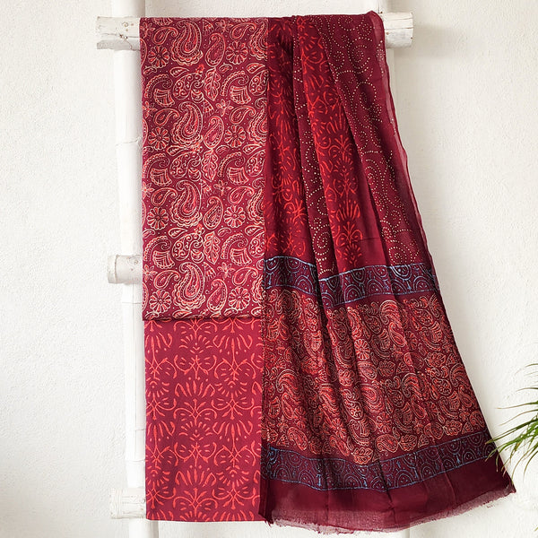 BHAVYA-Pure Cotton Marron With Flower And Kairi Motif