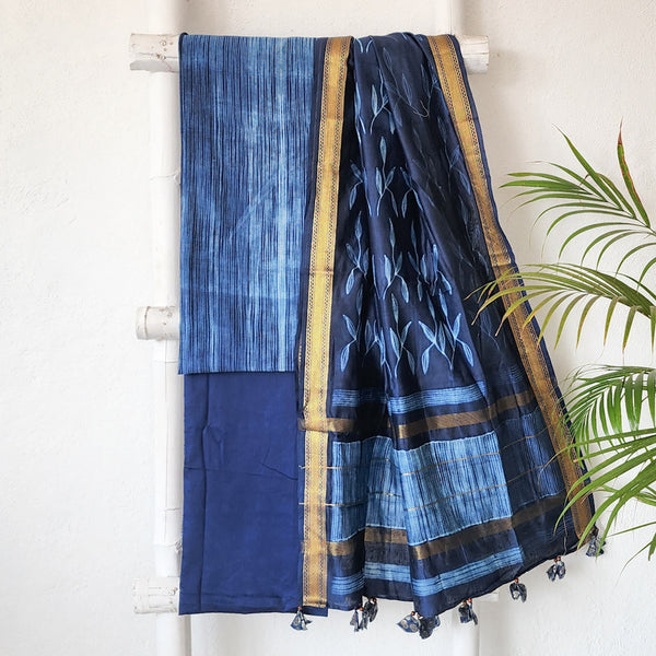 BHUMI-Pure Maheshwari Thread Shibori Blue Top And Plain Cotton Blue Bottom And Blue Dupatta Suit