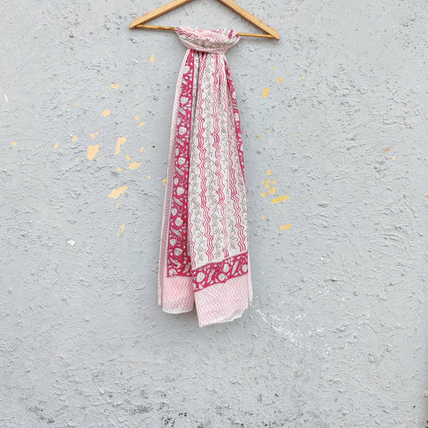 ANVI - Pure Cotton Jaipuri White With Pink And Grey Flower Creeper Zig Zag Lines With Border Hand Block Print Stole