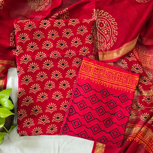 Maheswari-Silk Red Flower Motif Top And Cotton Bottom And Chanderi Silk Dupatta