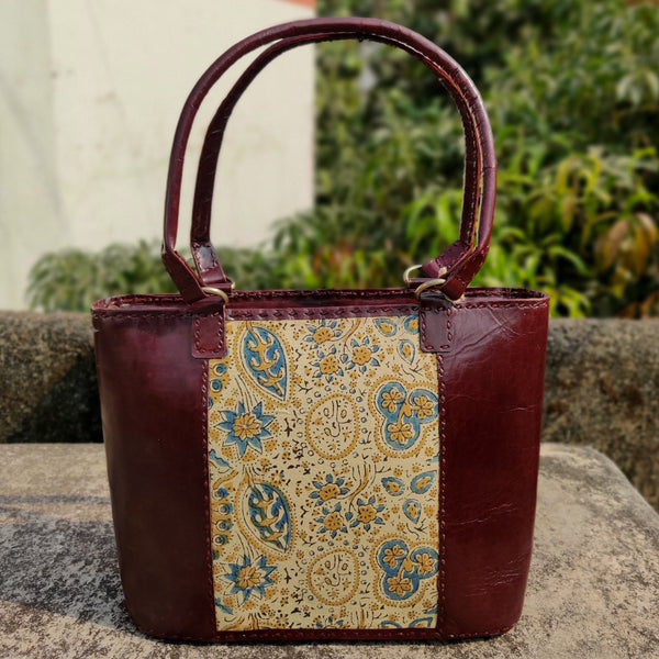 JODHPURI -Jodhpuri Leather Cream Ajrak Tote Shoulder Bag With A Zip