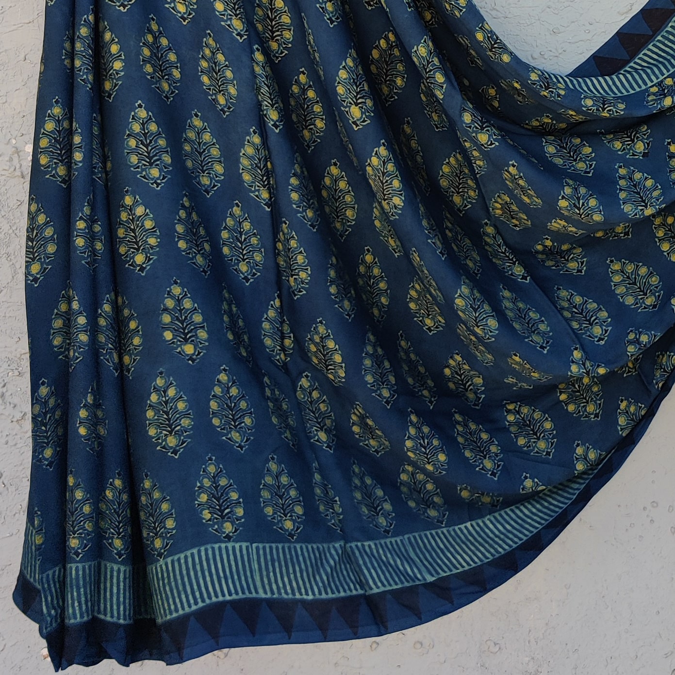 KHWABEEDA - Modal Silk Ajrak Hand Block Print Saree Gajji Palla Blue W -  Sanskruti