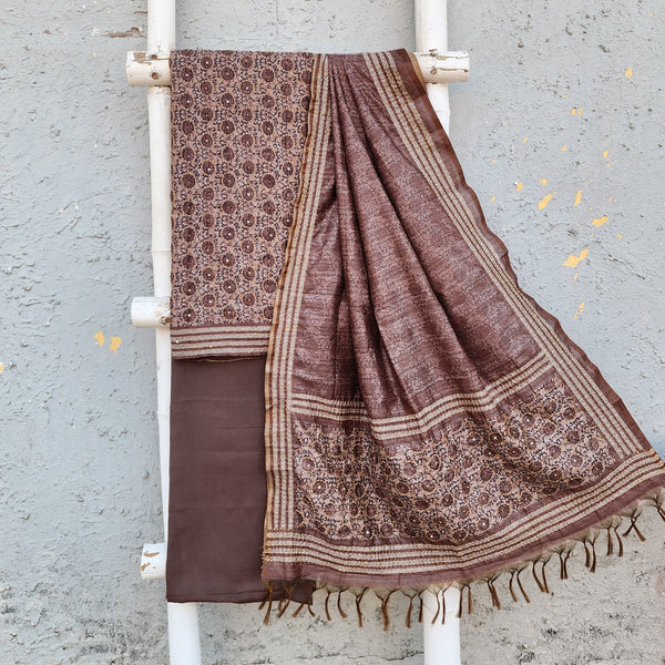 RADHA - Cotton Silk Digitally Printed And Kaatha Embroidered Top With Plain Brown Bottom And A Digitally Printed Cotton Silk Dupatta