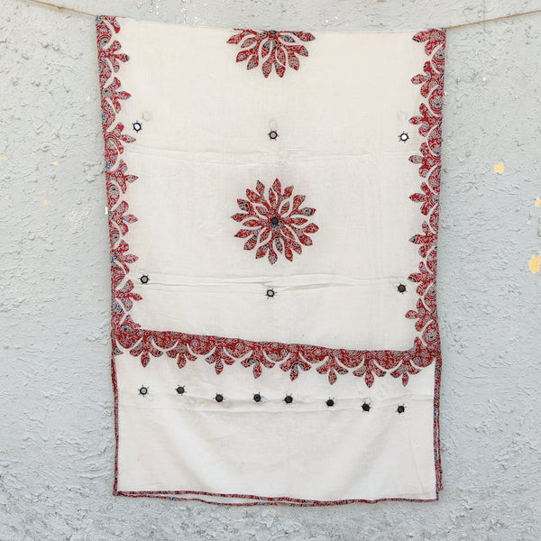 Surabhi - Pure Mul Cotton White With Maroon Applique Dupatta