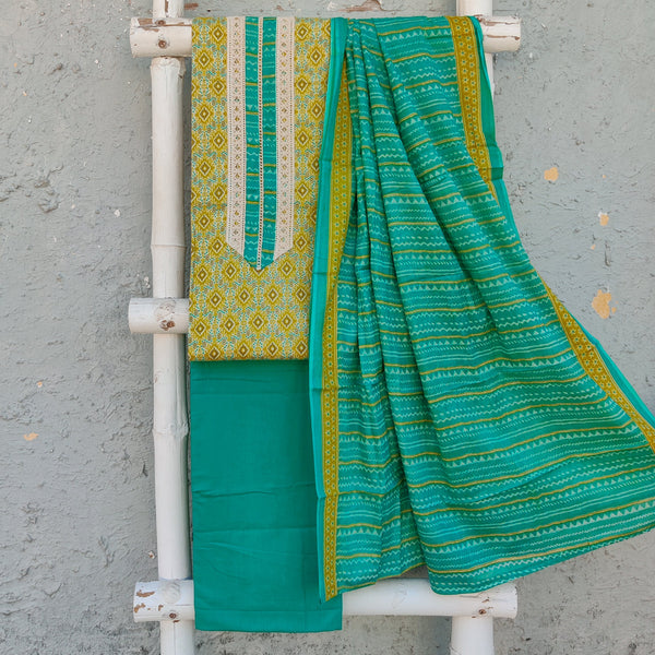 TARA - Pure Cotton Green Embellished Top With Plain Bottom And A Mul Cotton Dupatta